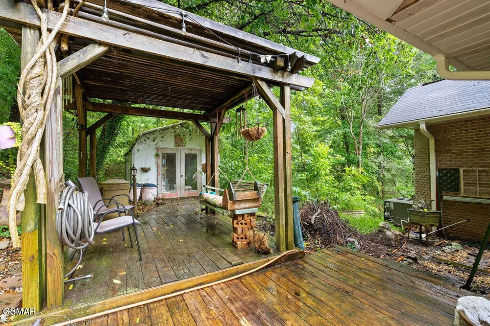 3012 Roaring Creek Way Sevierville, TN 37862