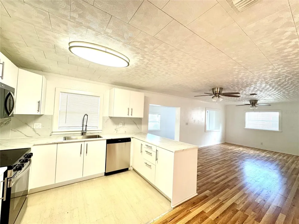 5440 96TH AVENUE Pinellas Park, FL 33782