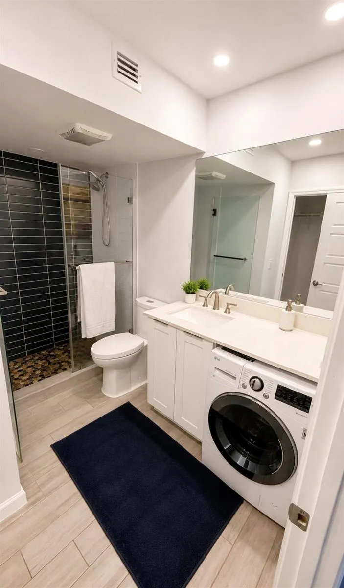 300 Diplomat Parkway #514 Hallandale Beach, FL 33009