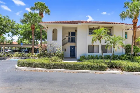 60 Pelican Pointe Drive #201