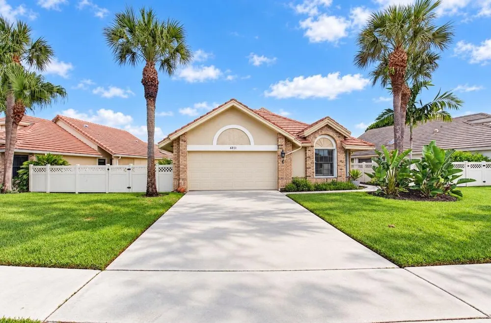 6851 BITTERBUSH PLACE Boynton Beach, FL 33472