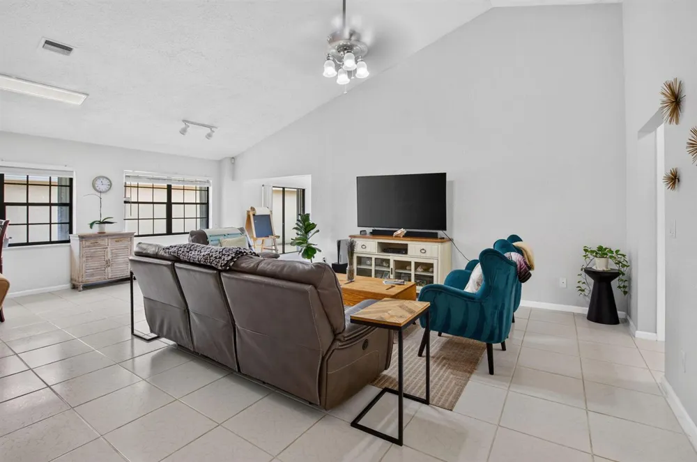 6851 BITTERBUSH PLACE Boynton Beach, FL 33472