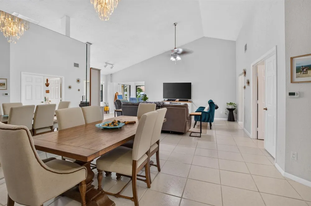 6851 BITTERBUSH PLACE Boynton Beach, FL 33472