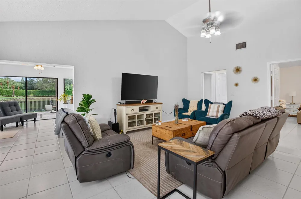 6851 BITTERBUSH PLACE Boynton Beach, FL 33472