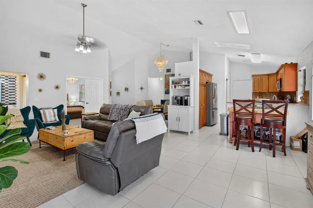 6851 BITTERBUSH PLACE Boynton Beach, FL 33472