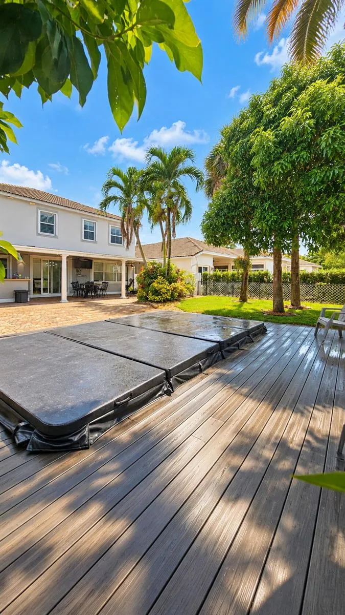443 PINE TREE COURT Atlantis, FL 33462