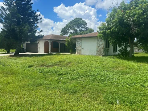 1698 SE Manth Lane