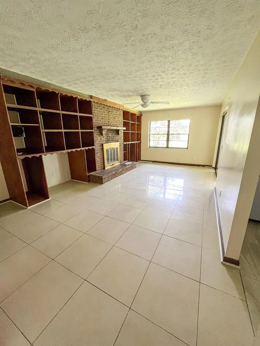 1698 SE Manth Lane Port St. Lucie, FL 34983