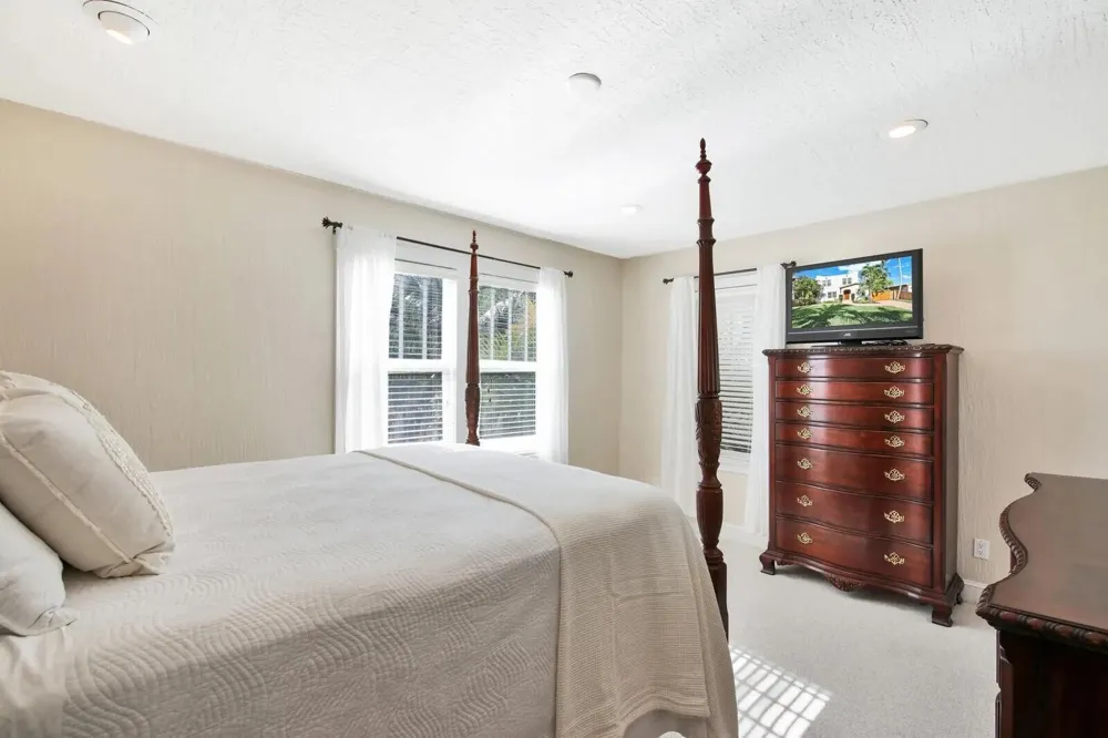 607 Flamingo Drive West Palm Beach, FL 33401