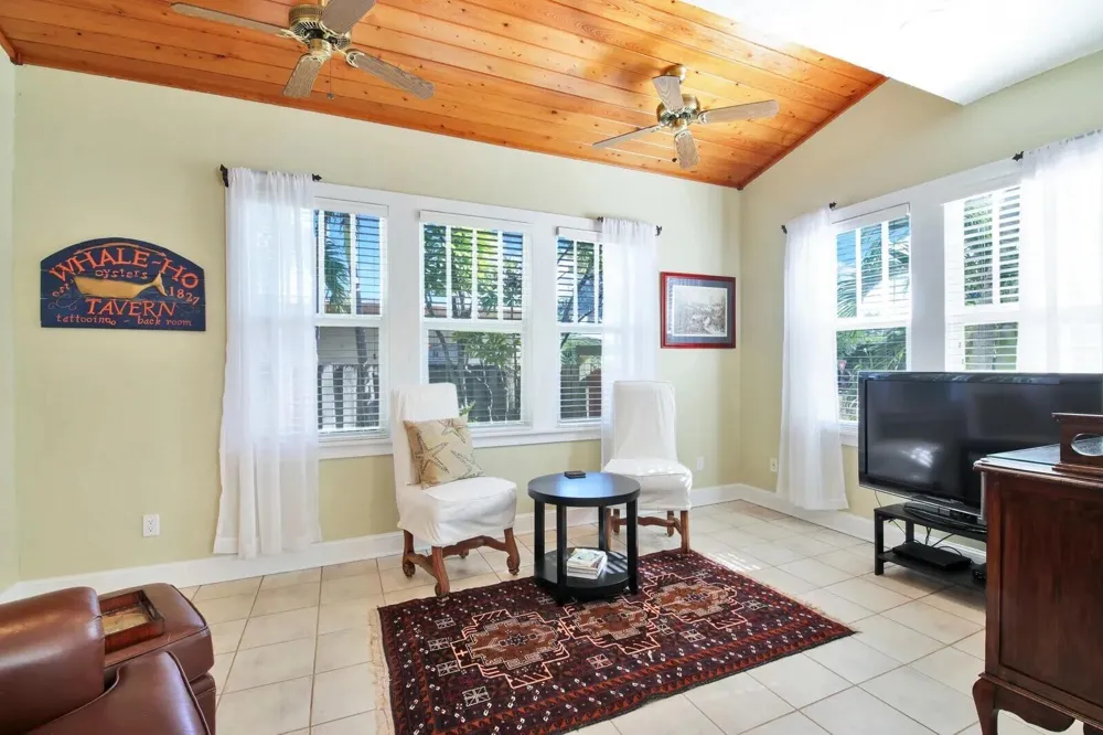 607 Flamingo Drive West Palm Beach, FL 33401