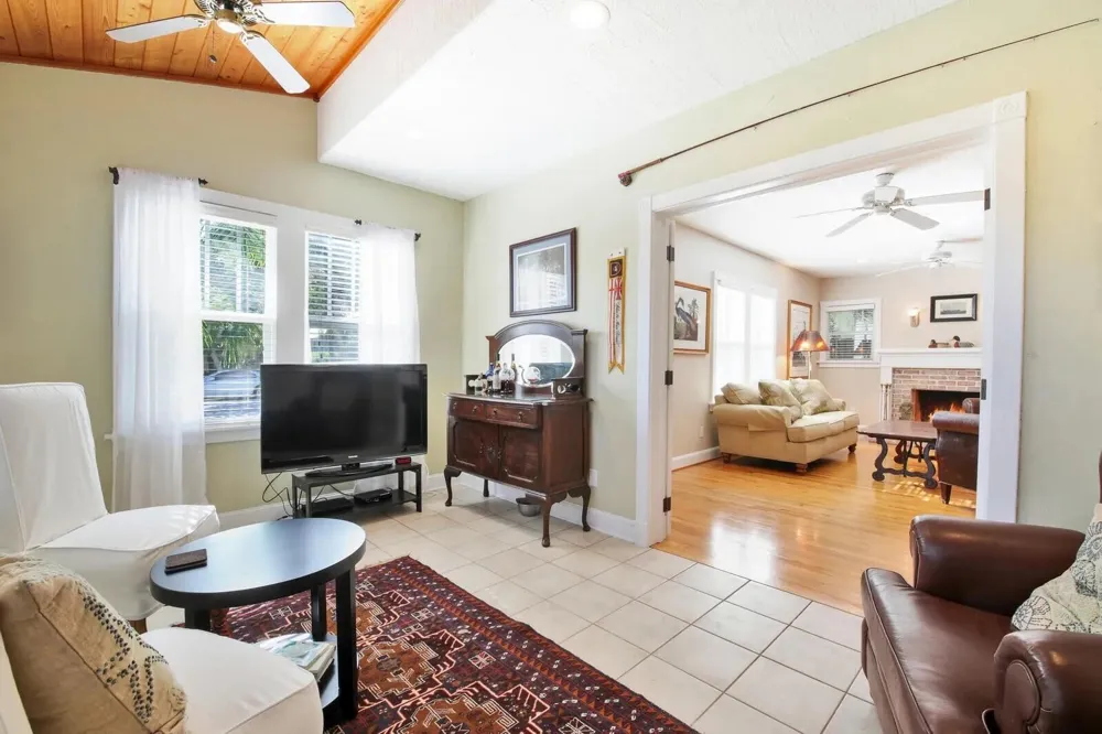 607 Flamingo Drive West Palm Beach, FL 33401