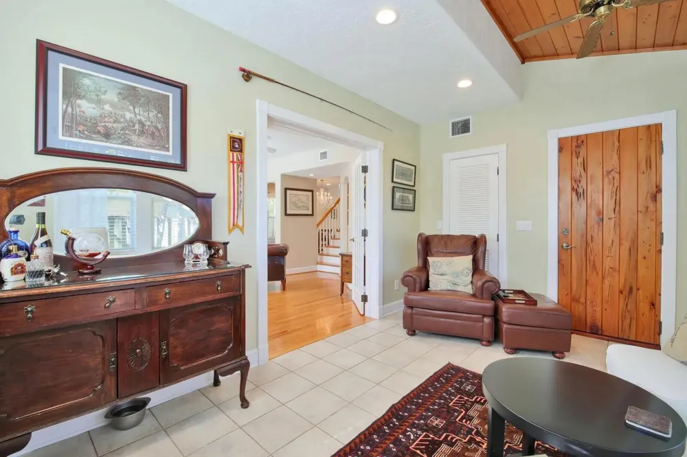 607 Flamingo Drive West Palm Beach, FL 33401
