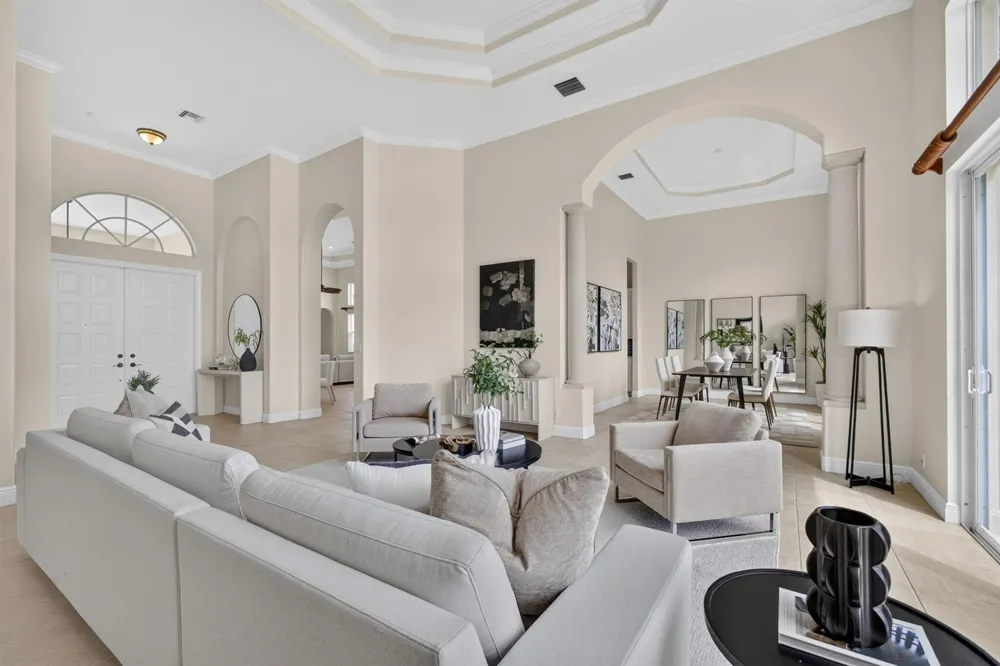 540 Les Jardin Drive Palm Beach Gardens, FL 33410