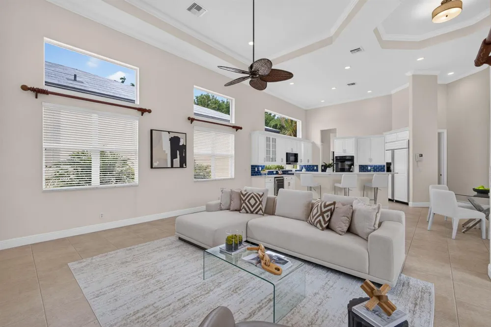 540 Les Jardin Drive Palm Beach Gardens, FL 33410