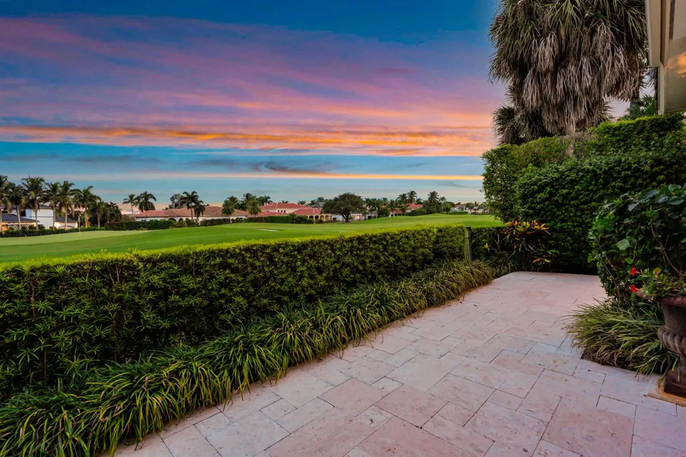 540 Les Jardin Drive Palm Beach Gardens, FL 33410