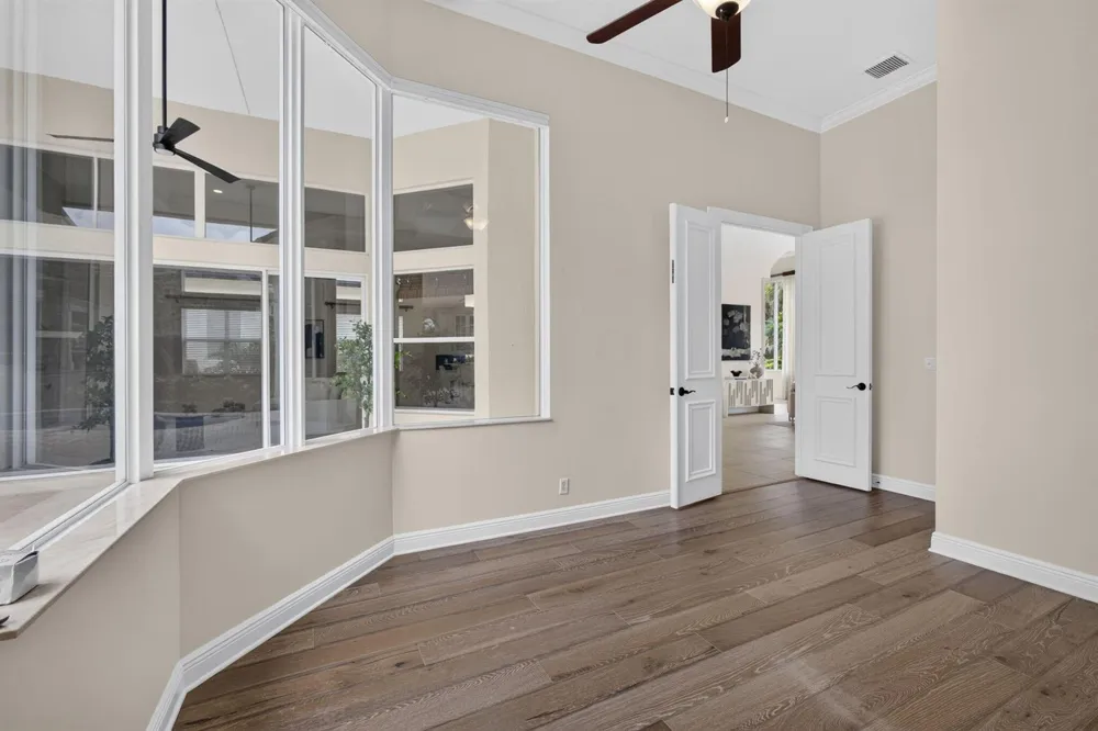 540 Les Jardin Drive Palm Beach Gardens, FL 33410