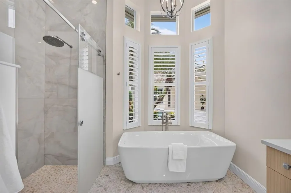 540 Les Jardin Drive Palm Beach Gardens, FL 33410