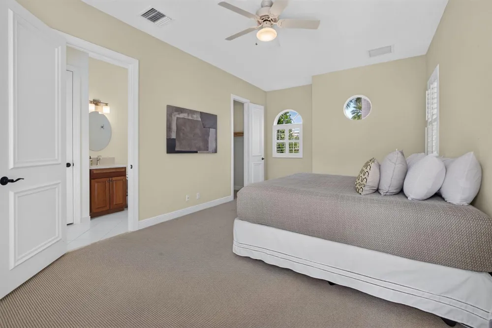 540 Les Jardin Drive Palm Beach Gardens, FL 33410