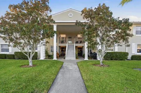 428 Grove Isle Circle #9