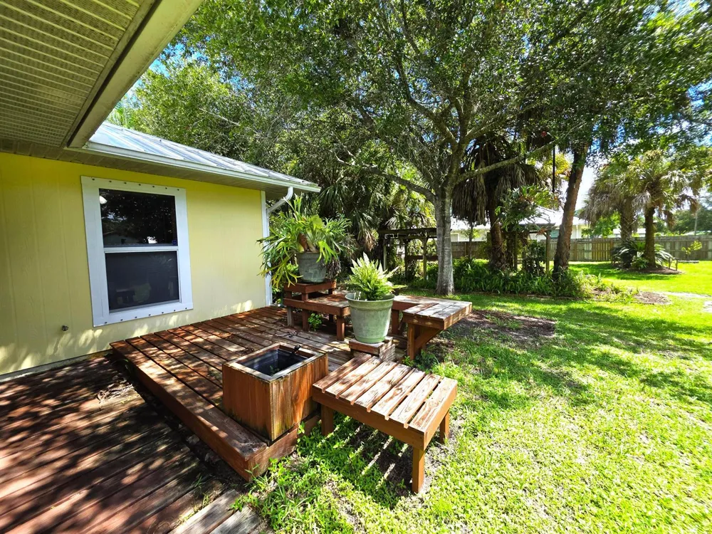 6707 Coquina Avenue Fort Pierce, FL 34951