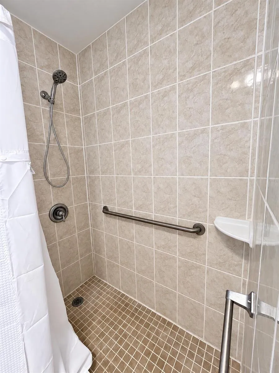 2845 CROSLEY DRIVE E #E West Palm Beach, FL 33415