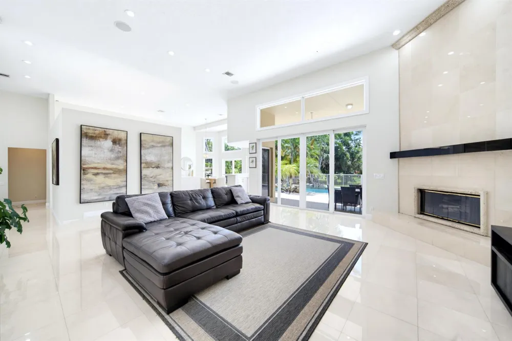 7638 NW 51ST PLACE Coral Springs, FL 33067