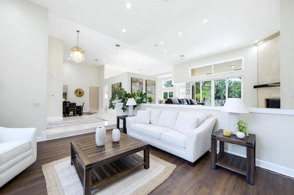 7638 NW 51ST PLACE Coral Springs, FL 33067