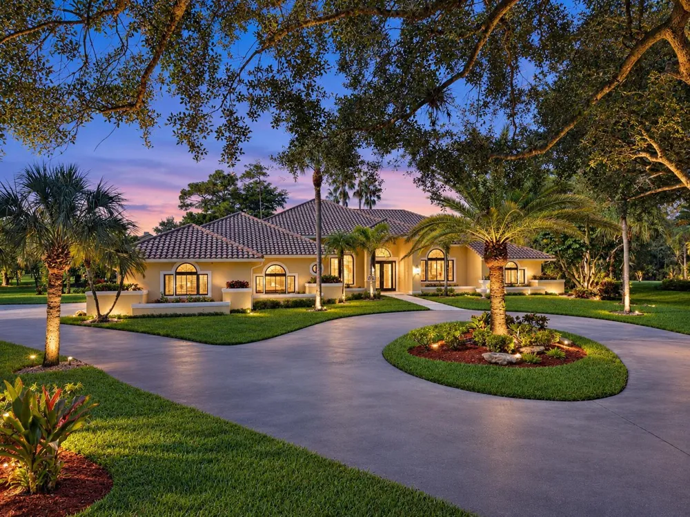 7638 NW 51ST PLACE Coral Springs, FL 33067