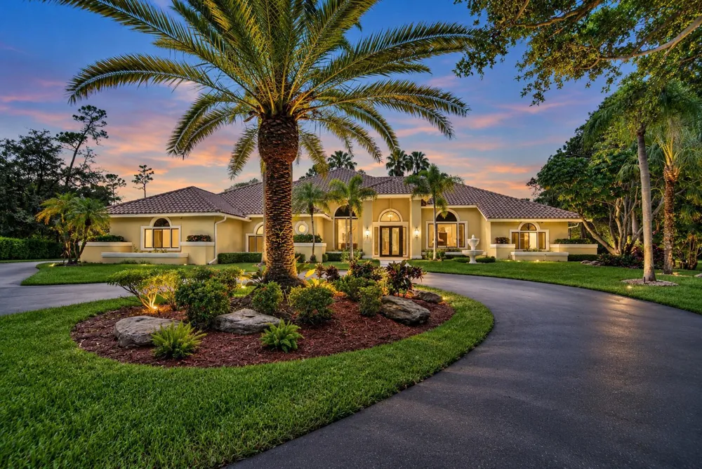 7638 NW 51ST PLACE Coral Springs, FL 33067