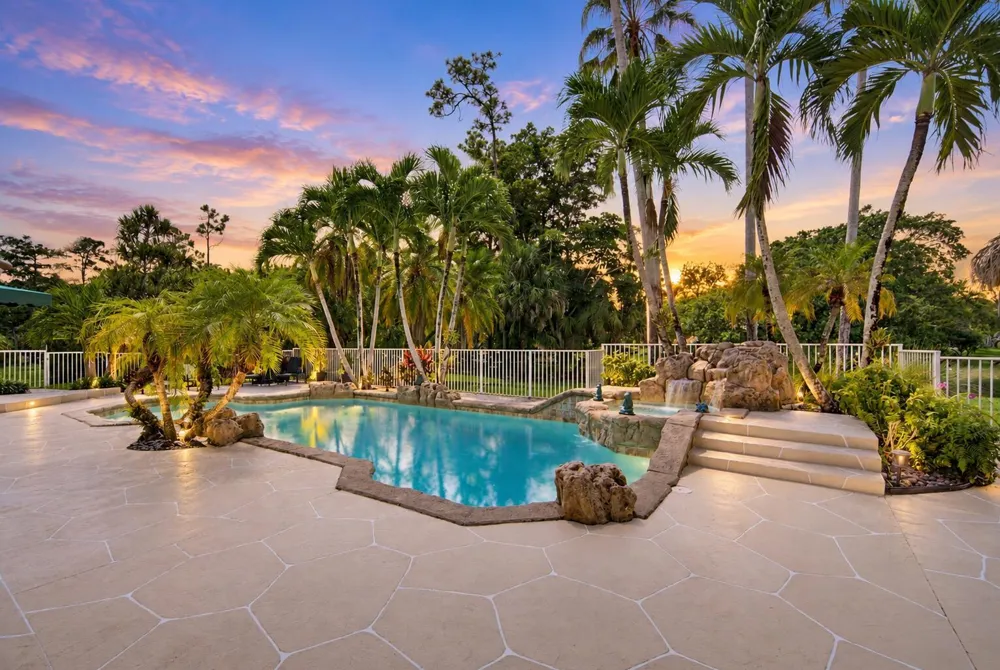 7638 NW 51ST PLACE Coral Springs, FL 33067
