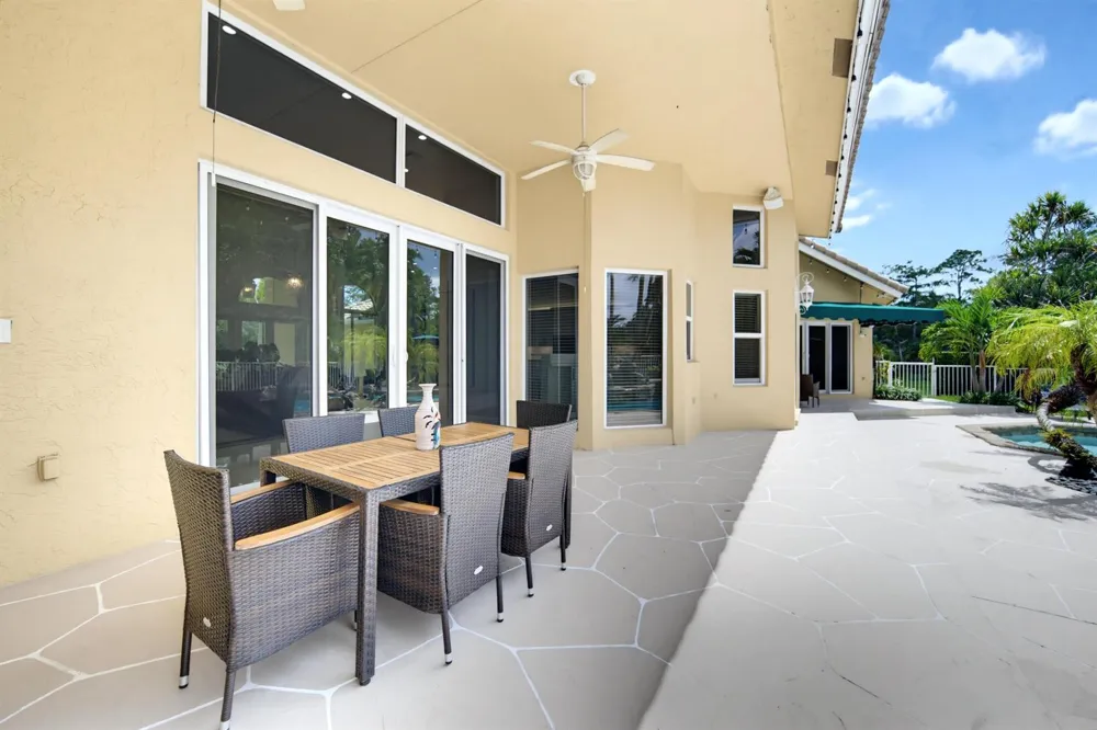 7638 NW 51ST PLACE Coral Springs, FL 33067