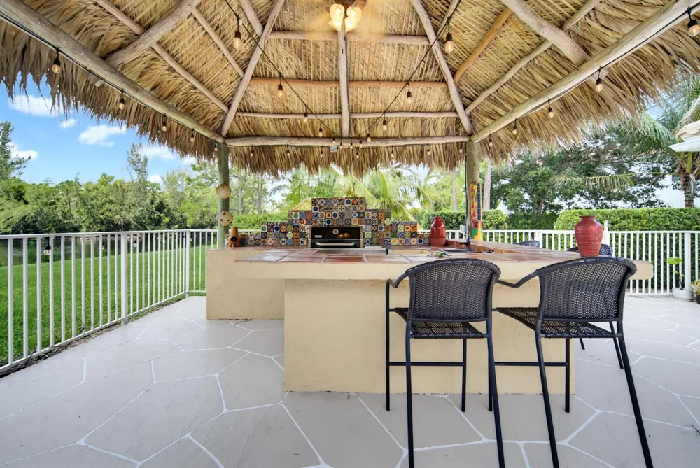 7638 NW 51ST PLACE Coral Springs, FL 33067