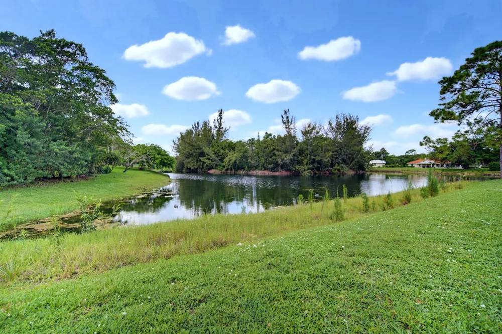 7638 NW 51ST PLACE Coral Springs, FL 33067