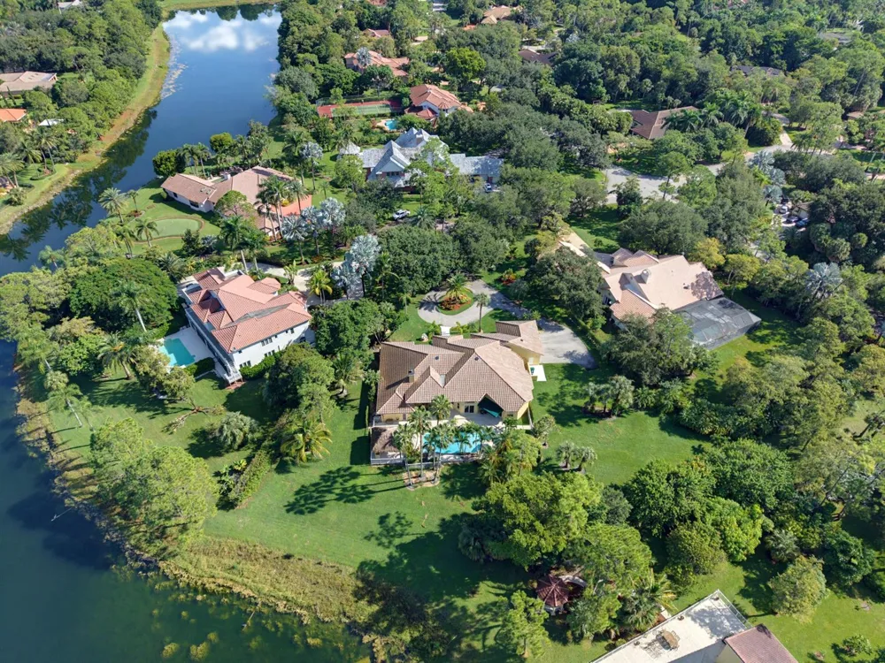 7638 NW 51ST PLACE Coral Springs, FL 33067