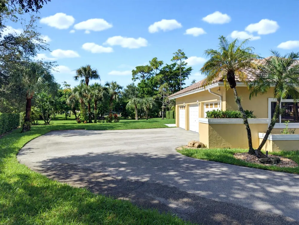 7638 NW 51ST PLACE Coral Springs, FL 33067