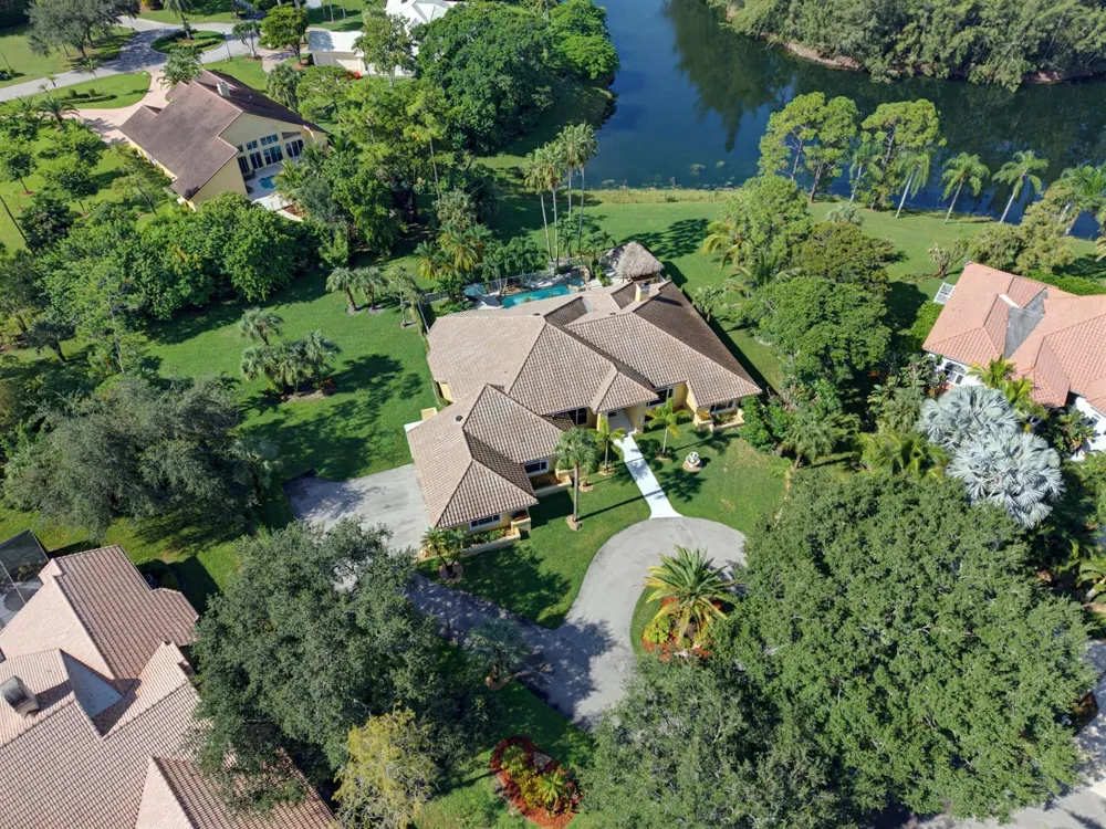 7638 NW 51ST PLACE Coral Springs, FL 33067