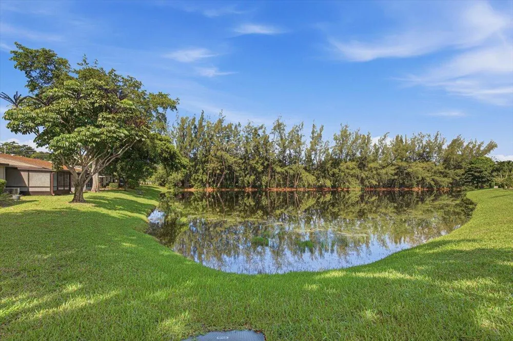 6069 LA PALMA LANE Delray Beach, FL 33484