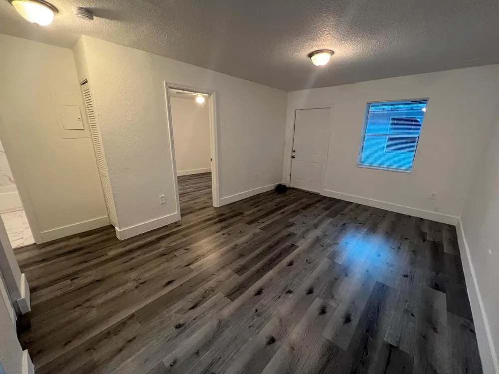 242 NW 14TH STREET #2 Pompano Beach, FL 33060