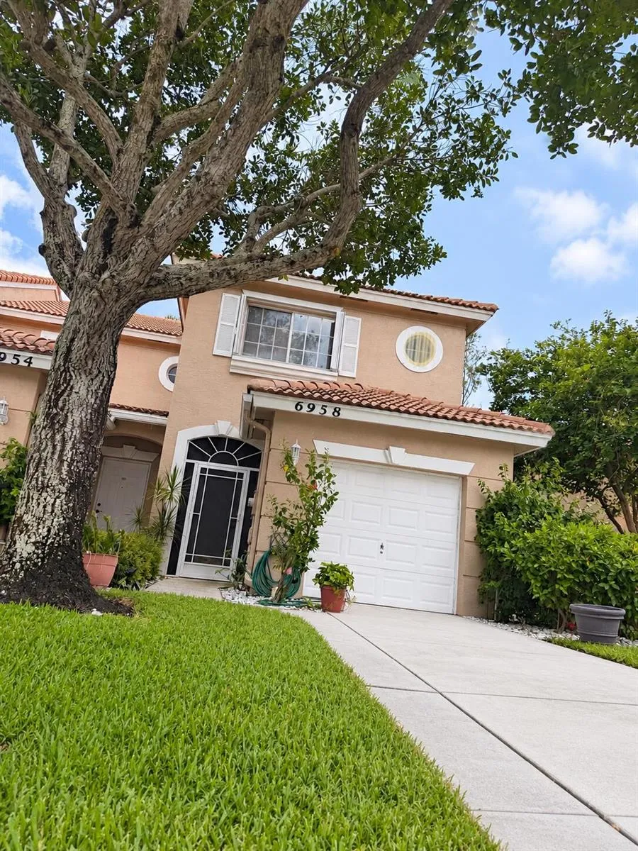 6958 OAK BRIDGE Lake Worth, FL 33467