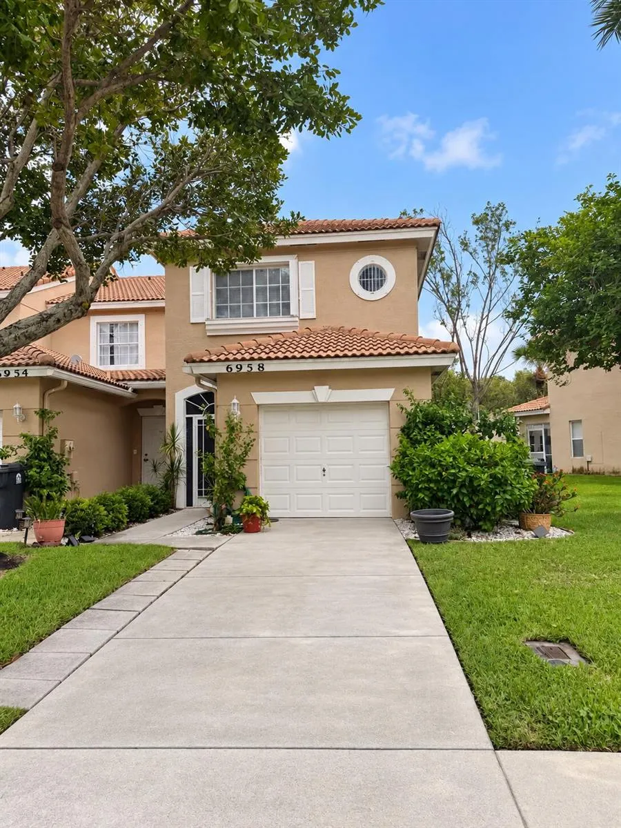 6958 OAK BRIDGE Lake Worth, FL 33467