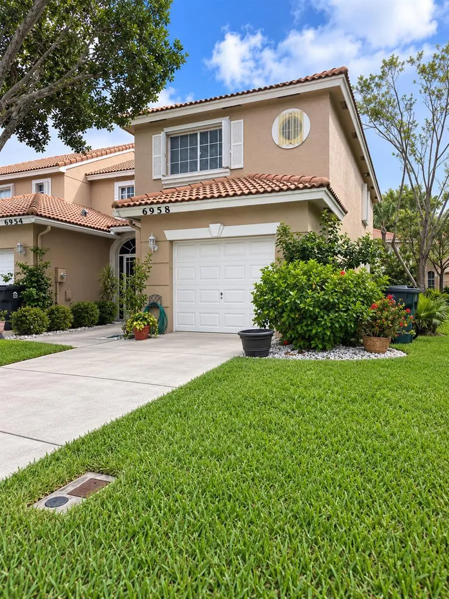 6958 OAK BRIDGE Lake Worth, FL 33467