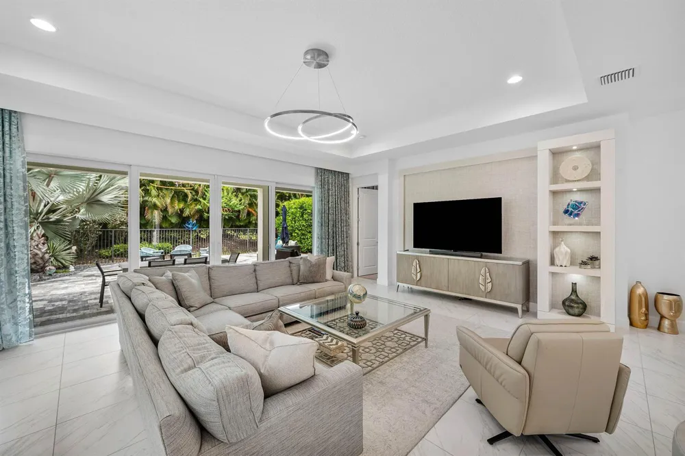 7861 Wildflower Shores Drive Delray Beach, FL 33446