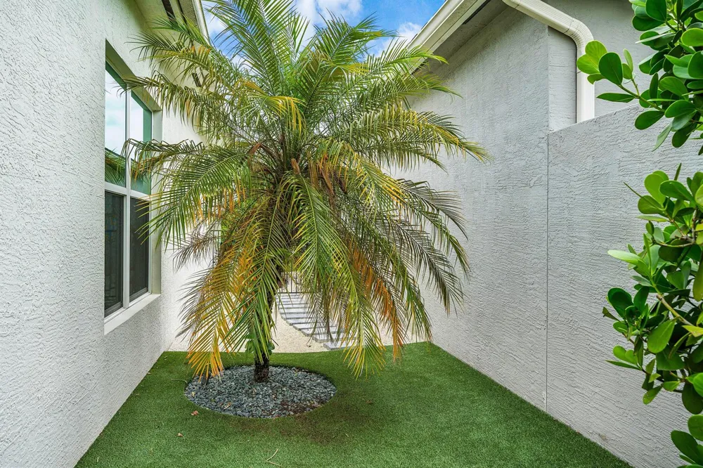 7861 Wildflower Shores Drive Delray Beach, FL 33446
