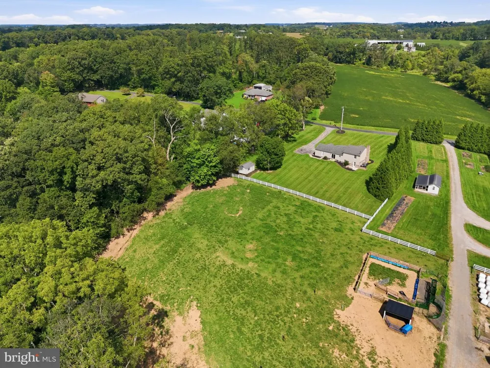 2611 JOLLY ACRES ROAD White Hall, MD 21161