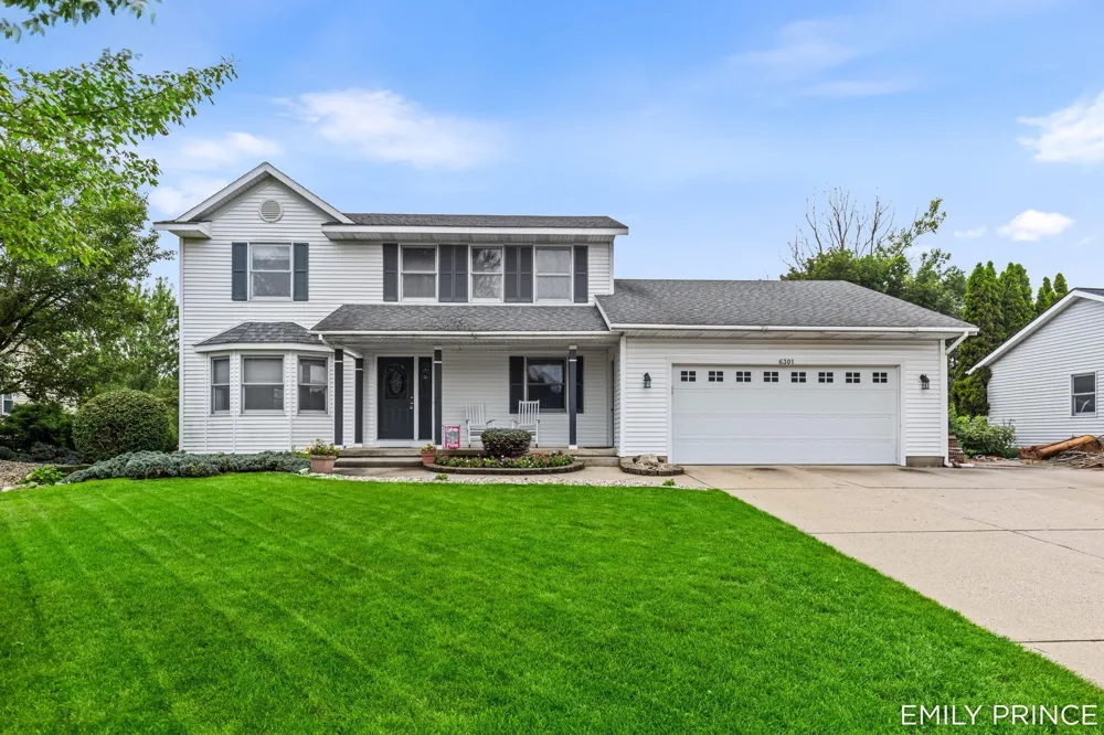 6301 Brookfield Court Hudsonville, MI 49426