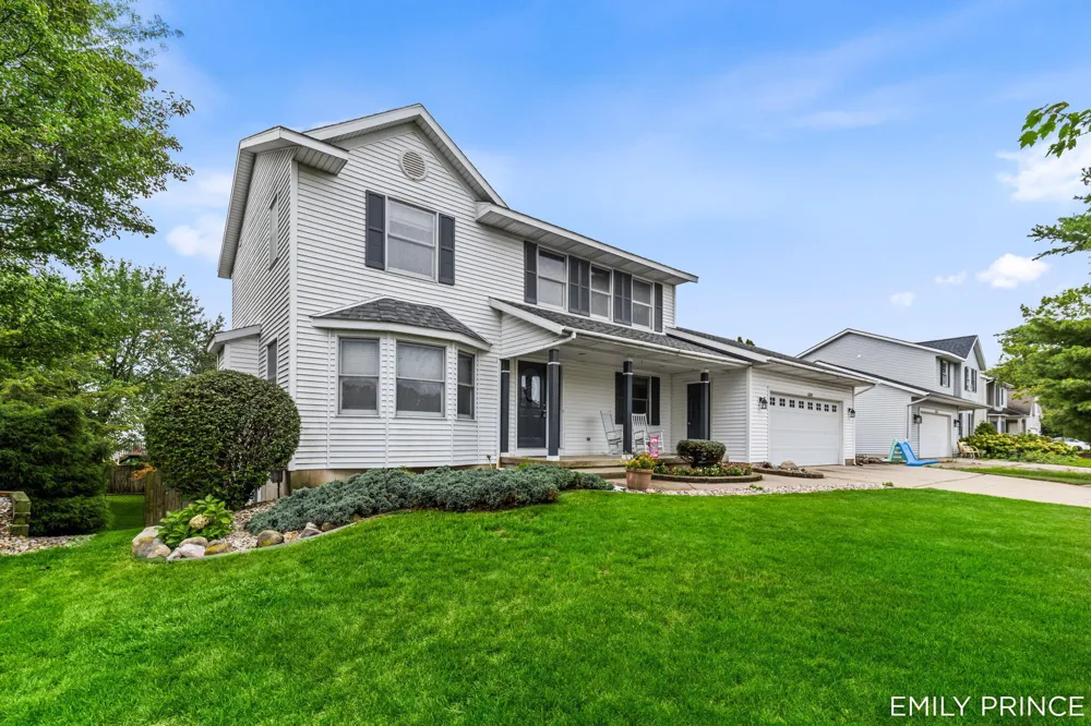 6301 Brookfield Court Hudsonville, MI 49426
