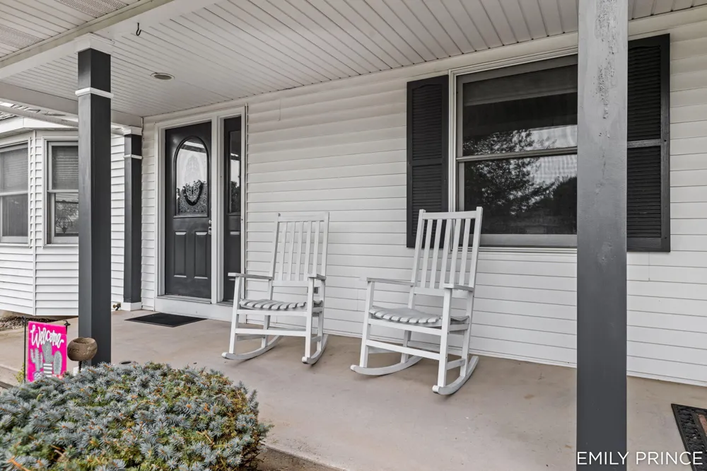 6301 Brookfield Court Hudsonville, MI 49426