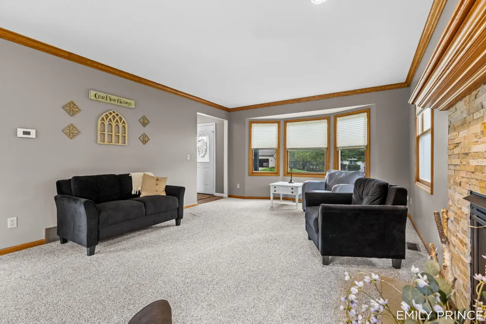 6301 Brookfield Court Hudsonville, MI 49426