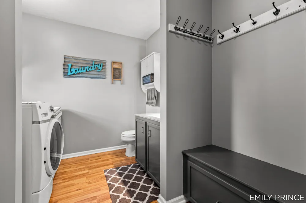 6301 Brookfield Court Hudsonville, MI 49426