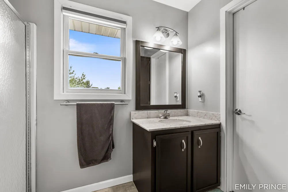 6301 Brookfield Court Hudsonville, MI 49426